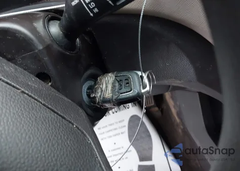 2015 Hyundai Santa Fe Sport 2.4L from USA, damaged, VIN 5XYZT3LB2FG282917